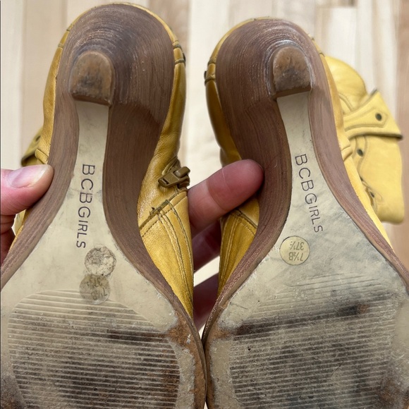 BCBGirls Yellow Heeled Western Boots - Picture 6 of 6